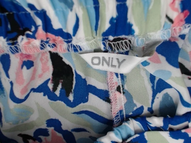 Short de cintura baja ONLY – photo 3